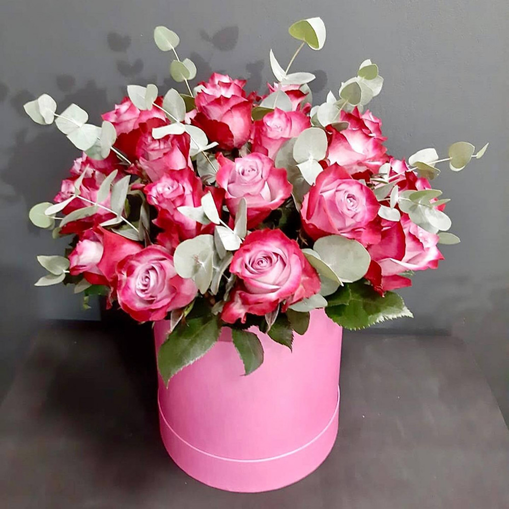 Букет цветов «21 роза в коробке»