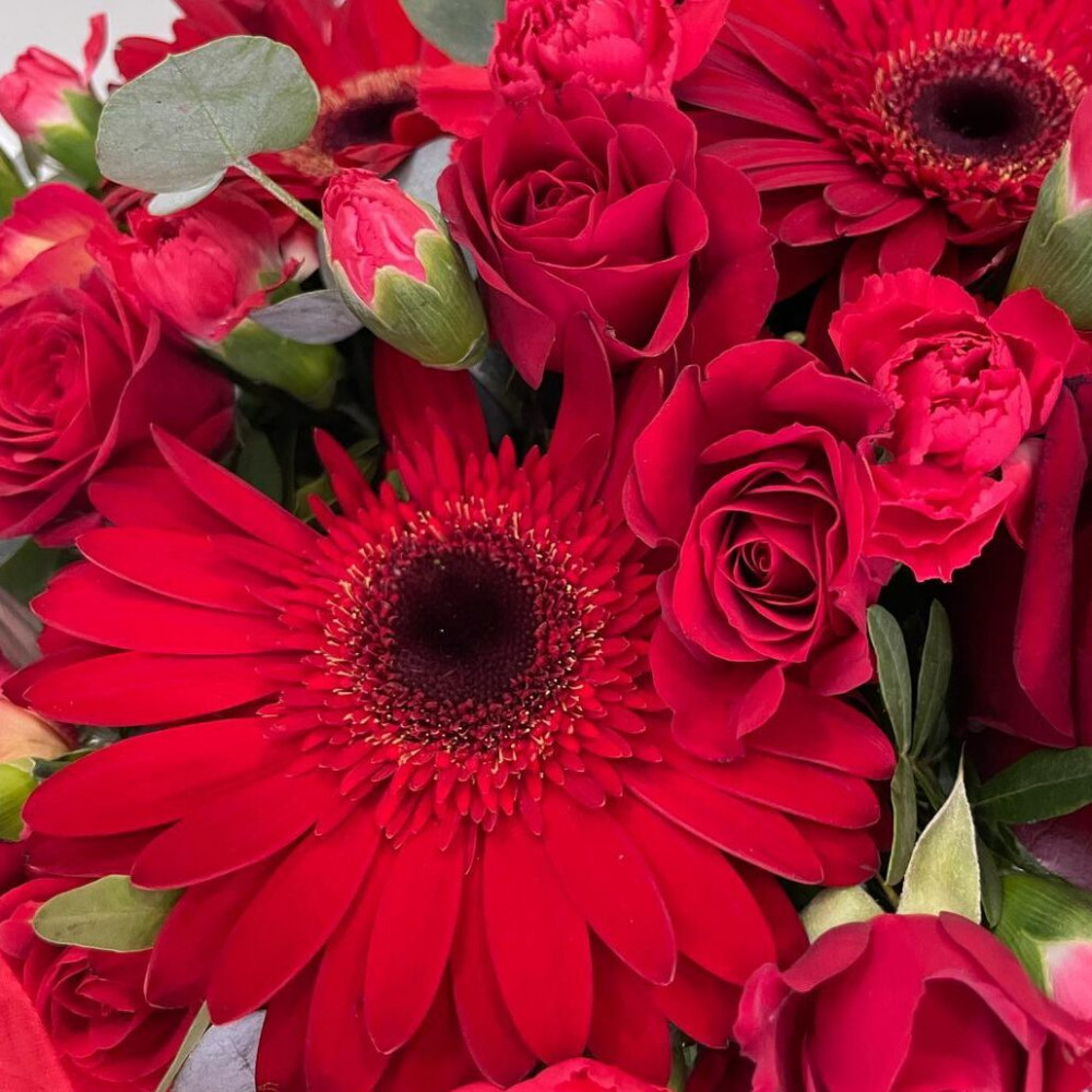 Букет цветов «Корзина из роз и гербер» - фото 2