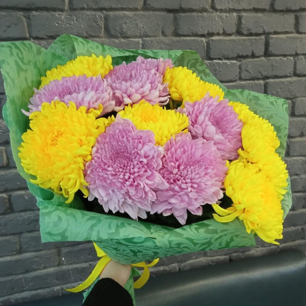 Букет цветов «Букет из желто-фиолетовых хризантем»