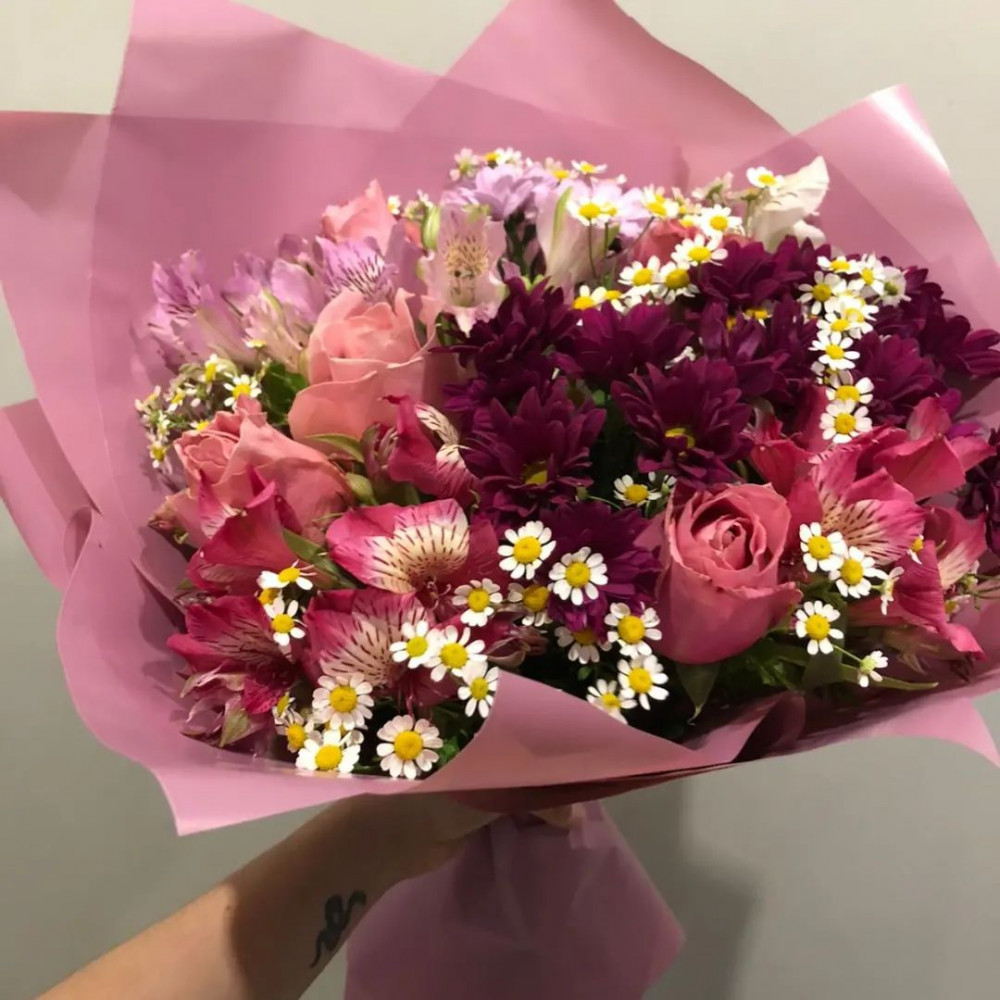 Букет цветов «Букет из ромашек, роз и хризантем» - фото 2