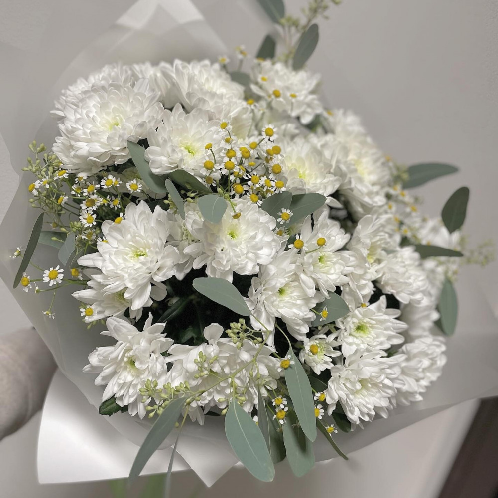 Букет цветов «Букет из хризантема и танацетума»