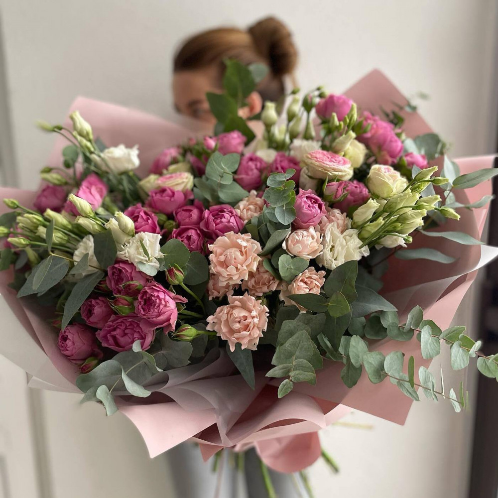 Букет цветов «Большой букет пионовидных роз»