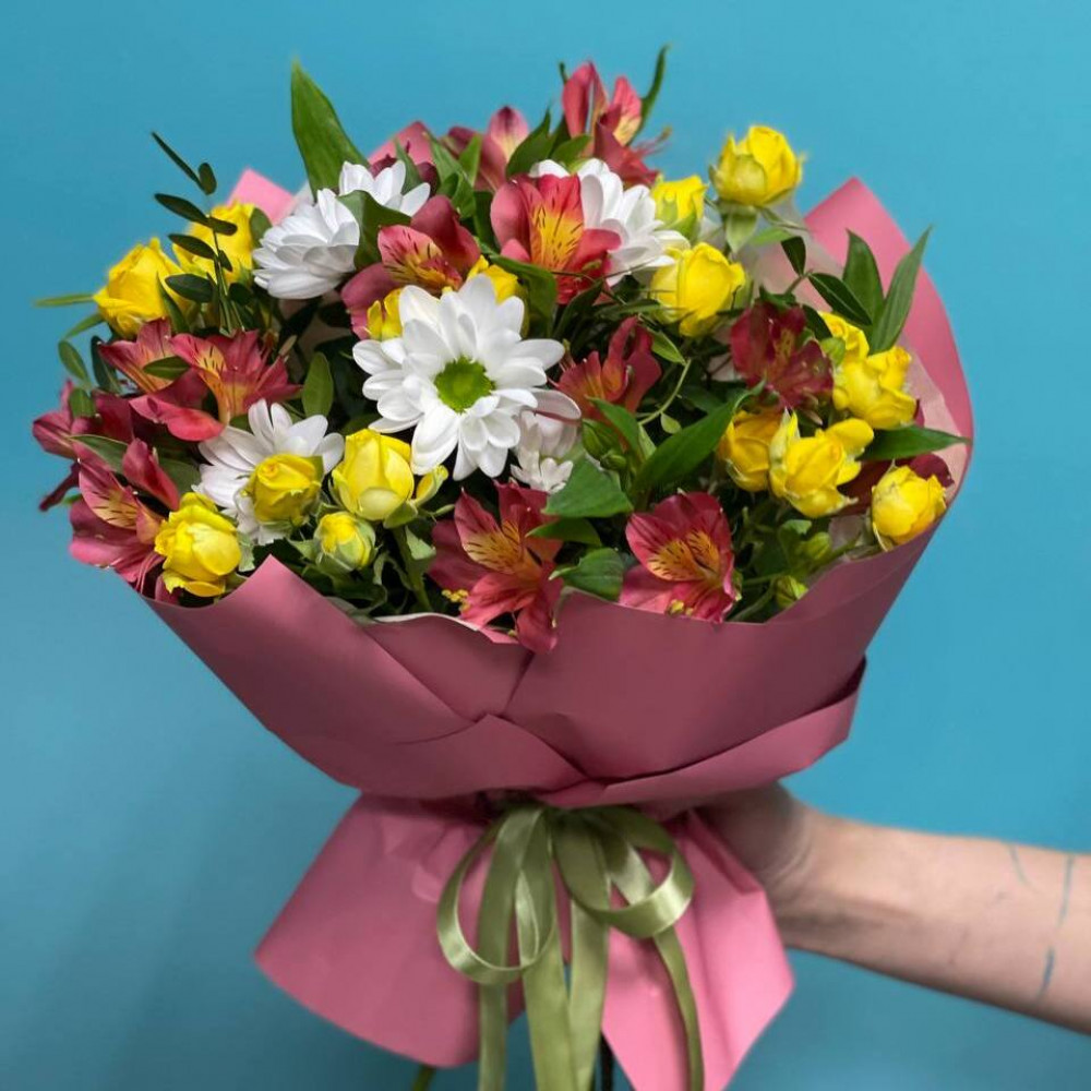Букет цветов «Букет из белой хризантемы и альстромерии»