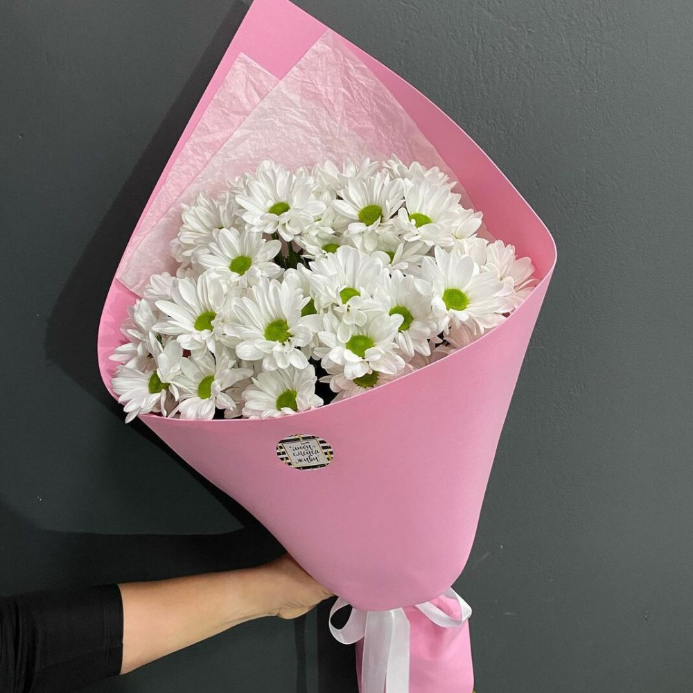 Букет цветов «Букет из 5 белых кустовых хризантем» - фото 2
